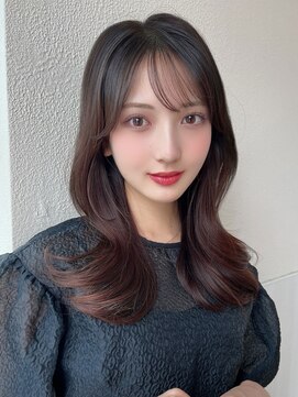 ウシワカマル ミライ(USHIWAKAMARU MIRAI) ワンホンヘア/ミディアムレイヤー