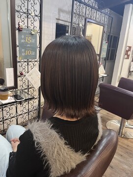 ノド(nodo.) 切りっぱなしボブ