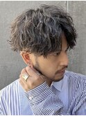大分波巻きスパイラルパーマメンズカットセンターパートつよめ