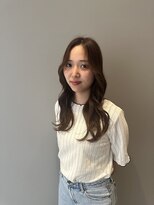ロロネー 中津(Lolonois) レイヤーカット、ベージュカラー