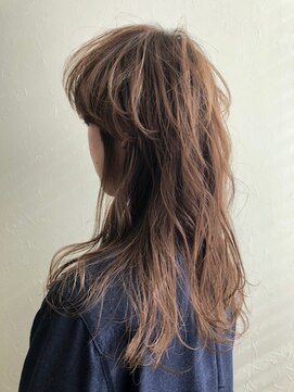 コルク バイ マグ 松本駅前(COLK by Mag) 20代30代40代ロングウルフインナーカラーオリーブグレージュ