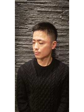 プレミアムバーバー 新宿店(PREMIUM BARBER produce by HIRO GINZA) 爽やかさアップバングスキンフェード