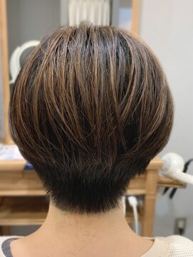 グラッシー センター北店(GLASSI) 【GLASSI】大人かわいい小顔ショート★ハイライト★脱白髪染め