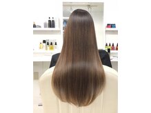 ホリー(HOLLY)