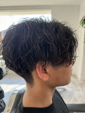 スワッグ(SWAG) 波巻きスパイラルニュアンスメンズカットパーマ