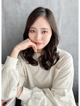 リゾートサロンM 新宿東口(Resortsalon M by valore) Resortsalon M【新宿東口店】 ダークカラー/巻き髪