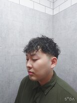 ラックスビーギャラリー なんば駅前店(LUXBE GALLERY)&nbsp;メンズ/眉毛/パーマ/ブリーチ/メンズカット/ツイストスパイラル