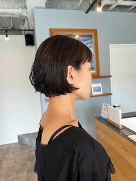 リベットイースト(Libett east) ニュアンスパーマショートボブ