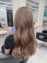 バルベストーキョーサウス(BARBES TOKYO SOUTH)&nbsp;ケアブリーチでハイトーンハイライトヘア【RISA】