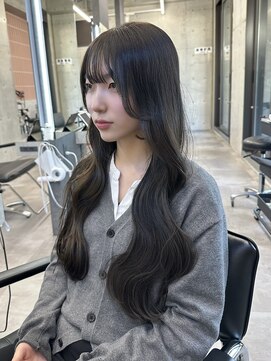 オリーブベージュ