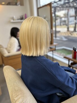 リングバイモアムー(Ring by Moremuu) ハイトーンボブ