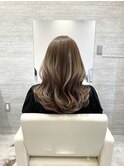 上品くびれレイヤー×ベージュハイライト反町美容室