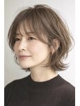 大人ショート　白髪ぼかし　脱白髪染め　ハイライト40代50代60代