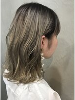 ロロネー 三国(Lolonois)&nbsp;ハイライトグレージュ