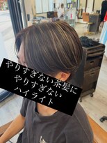 ビビット アン 東大宮東口店(vivid un)&nbsp;センターパート＋茶髪＋ハイライト
