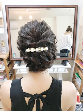 ロカット サロン(Roquat Salon) 編み込みアップアレンジ【ヘアアレンジ 立川/立川南/袴/立川】