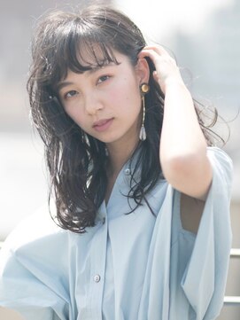 マウロア(MAULOA) 【MAULOA】重軽ウェーブ 透け感 セミロング