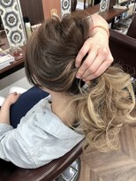 マルカ ヘアー(MARKA hair) アレンジ♪ミルクティーグラデーション♪