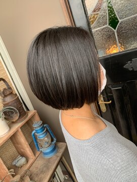 ヘアーメイク アチャ(hair make accha) ぱつっと◎ミニボブ