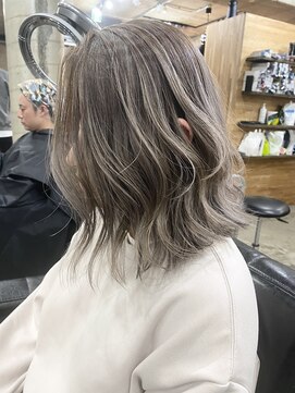 レブ 四条烏丸(Reb,) コントラストハイライト