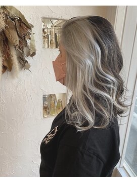 ソンリエ 青竹店(SONRiE) ホワイトカラー