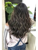 リア 大阪梅田(Ria)&nbsp;～ハイライトカラー～【Ria 大阪 梅田】