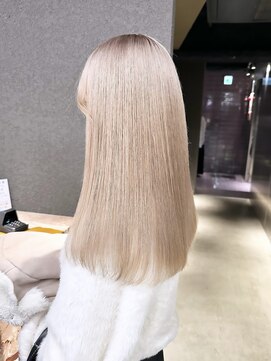 ペレ 栄店(PELE) 黒髪/グレーベージュ/レイヤーロング/前髪パーマ/栄/名駅