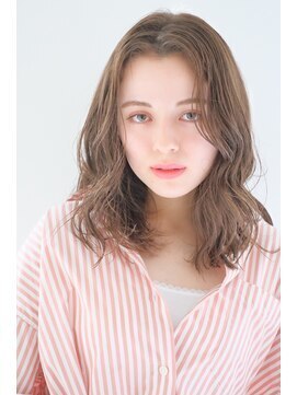 ガリカ 大名(Gallica) 無造作 ＆ ラフな抜け感 ☆ “ ヌーディーグレージュカラー ”