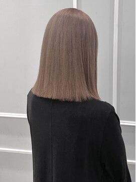 ネオリーブギンザ 銀座店(Neolive GINZA) ミルクティーベージュ×ケアブリーチ　銀座/レイヤーカット片桐