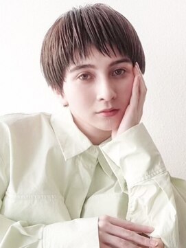 ガーランド (Garland) 大人かわいい小顔スリークマッシュショート