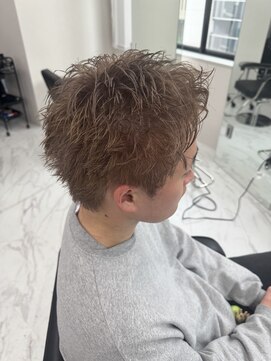 ハイプ 三宮(HYPE) ジェットモヒカン/アップバング/スパイキーショート/メンズ