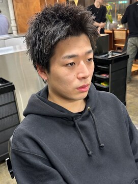 ロンドガルマン 名古屋(Lond GULLMAN) 【LondGULLMAN江村】刈り上げないスパイキーショートお客様style