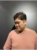 膨らみを抑えたサイドパートショート