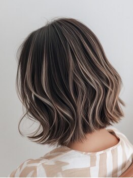 透明感&透け感upで抜群のツヤ髪に◎ [海老名/ショート/ボブ/ブリーチ/顔回り]