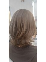 アニュー(anew)&nbsp;外ハネレイヤースタイル