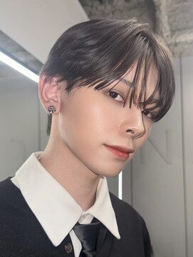 ナレ(NARE) 【AYUKI】アッシュグレージュ×シースルーマッシュ