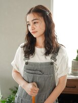 アルウ(Aru) 顔まわりレイヤー×ゆるウェーブでつくる柔らかパーマ