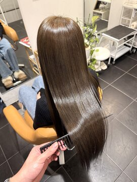 ピークスヘア(peaks hair) 髪質改善ストレート 縮毛矯正 癖毛改善 手触りが変わる 艶髪