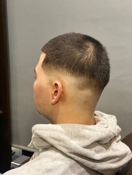 ヒロギンザ 池袋 サンシャイン通り店(HIRO GINZA) 坊主フェード