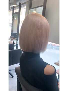 ラフ 難波店(LAFF) #黒髪#ボブルフ#ネビージュ#小顔#ワンレン