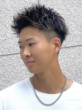 クオンヒール 淀屋橋店(QUON HEAL) スペインカール/スパイキーショート/フェザーパーマ/フェード