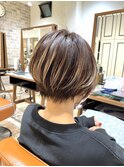 コンパクトショート×グラデーションカラー☆似合わせカット