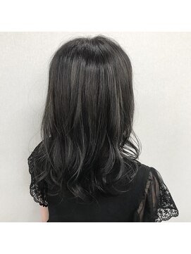 アンビシャス(ambitious) 寒色系ハイライト