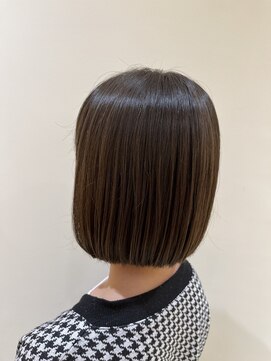 ラソニシカサイ(Lazo nishikasai) 切りっぱなしボブ