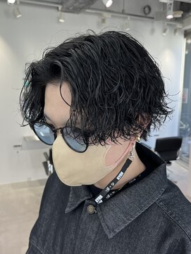 フィフス 天神大名(fifth) 波巻きスパイラルパーマメンズパーマ19時以降眉毛ツーブロック