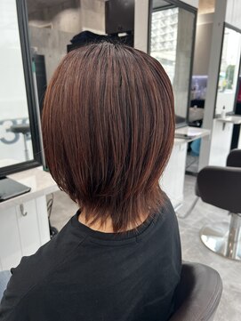 ヘアースタジオ ミツル(hair studio 326) ウルフ風赤みカラー
