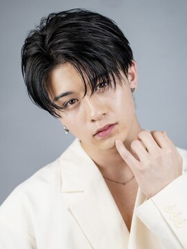 オーシャントーキョー 渋谷(OCEAN TOKYO) シースルーマッシュツーブロックセンターパート韓国ヘア刈り上げ
