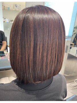 フク(FUKU) 従来の白髪染めを使わない。透明感ある白髪ケア