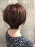 無造作カール丸みショートナチュラルブラウン20代30代