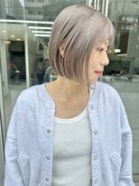 カケル(×.)&nbsp;ミニボブ/グレージュ/耳掛けボブ